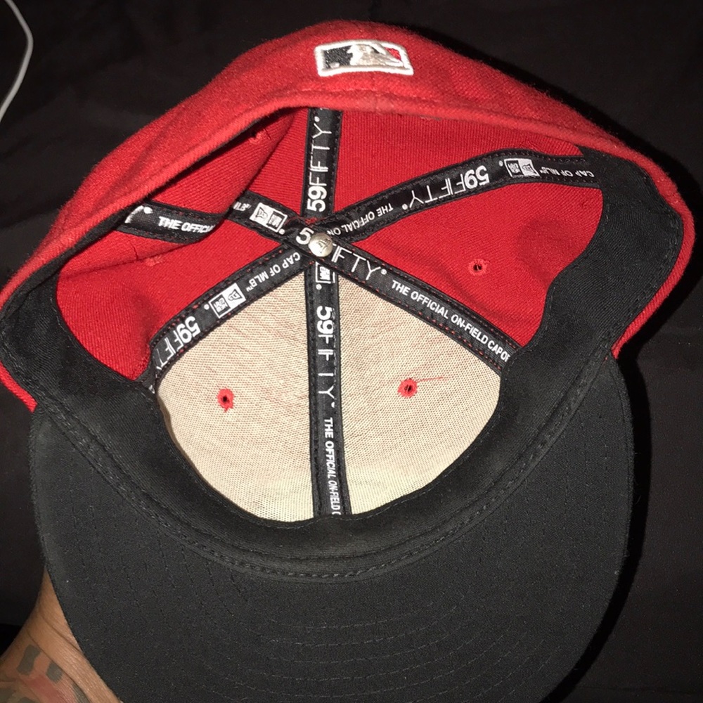 Classic fitted cap! - Picture 4 of 4
